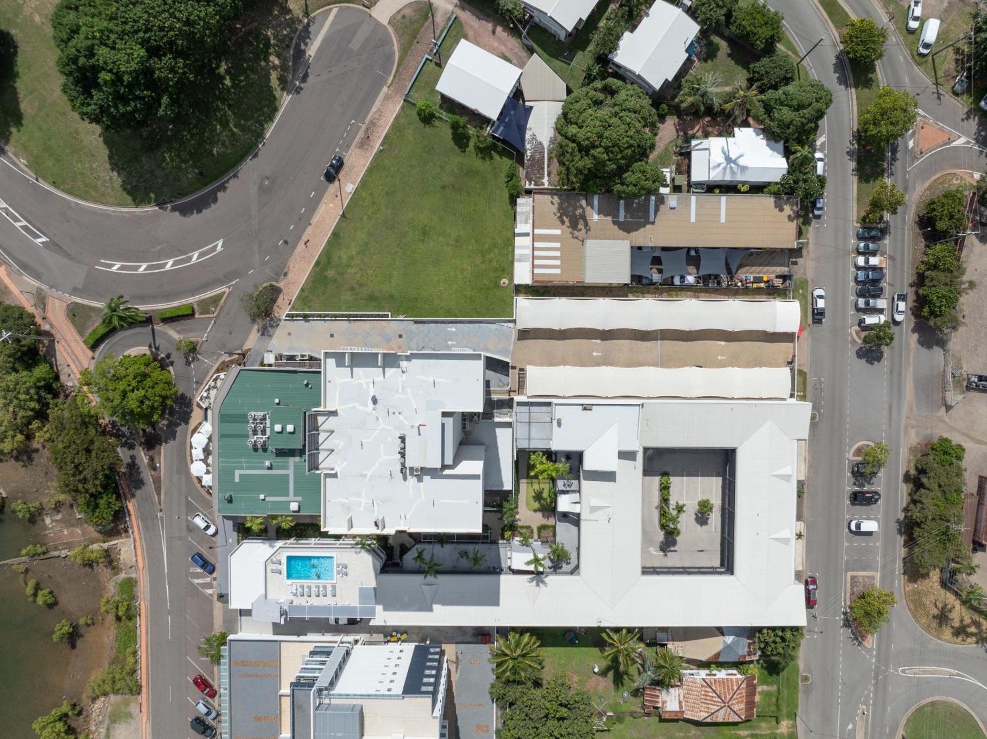 Oaks Townsville Metropole Hotel Exterior foto